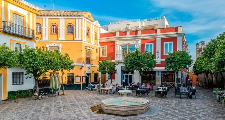 plaza en sevilla